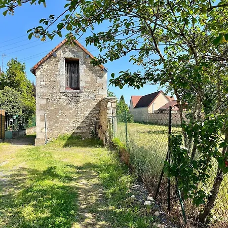 Little With Garden In 沙泰勒罗